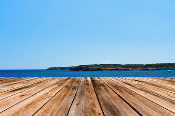 Fototapeta na wymiar beach and wooden pier