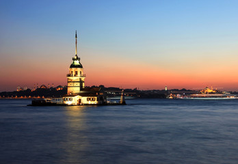 Fototapeta premium The Maiden's Tower (Kiz Kulesi) in Istanbul, Turkey