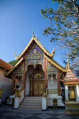 Fototapeta na wymiar Tempio a Doi Suthep - Chang mai - Thailand
