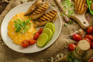 Scrambled eggs, creamy and fluffy