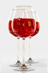 Red wine in a glass - 79061846