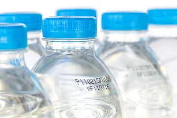 Meubelstickers Drinking water bottle with expiration date © SKT Studio