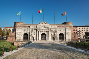 Porta Nuova, Verona