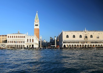 Fototapeta na wymiar Saint Mark and Doge's Palace View from the Grand Canal