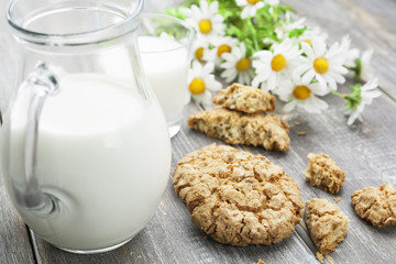 Milk and oatmeal cookies