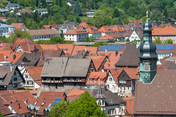 Obraz premium Stadtbild mit St. Jakobskirche, Gernsbach