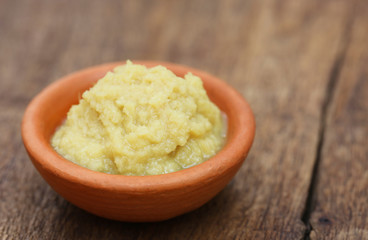 Fresh crushed ginger