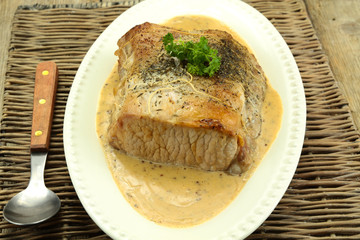 rôti de porc sauce moutarde