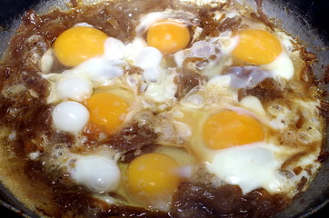 Eggs with Onions