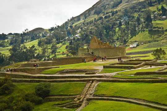 Ingapirca important inca ruins in Ecuador