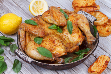 Chicken on Bread With Herbs and Lemon