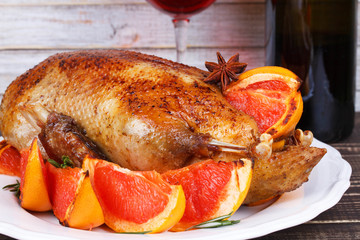 Duck with grapefruits