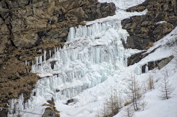 Fototapeta na wymiar icicles detail in snow winter time