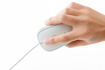 マウスを操作する手