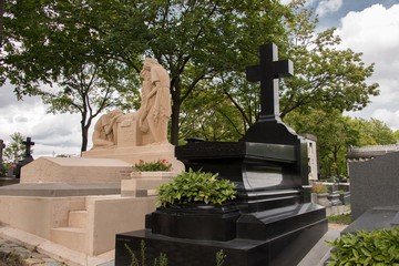 Fototapeta premium Cimitero di Pere Lachaise Parigi