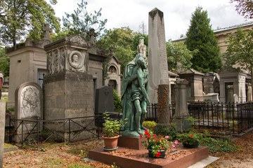 Obraz premium Cimitero di Pere Lachaise Parigi