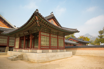 Fototapeta premium Pałac Gyeongbokgung jesienią