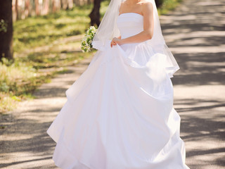 Bride at Alley