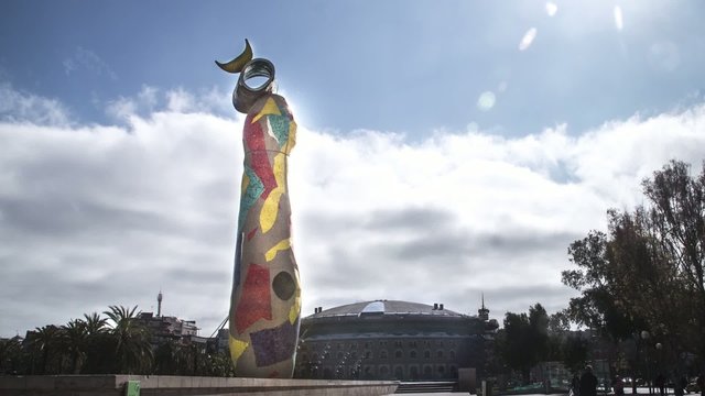 Joan Mir&oacute; Escultura Barcelona Espa&ntilde;a Timelapse