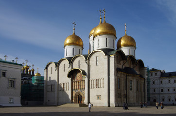 Fototapeta na wymiar The Cathedral of the Dormition in autumn day in Moscow
