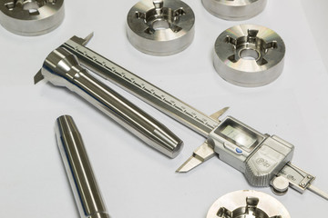 operator inspection dimension of cnc turning parts