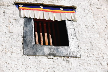 Small window on whitewashed wall. Drepung monastery-Tibet. 1191 © rweisswald