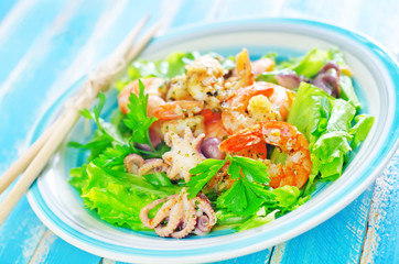 salad with seafood