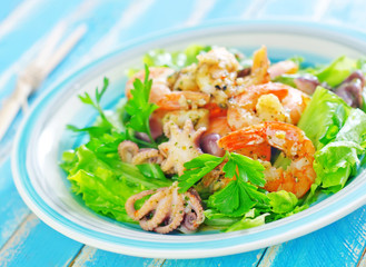 salad with seafood