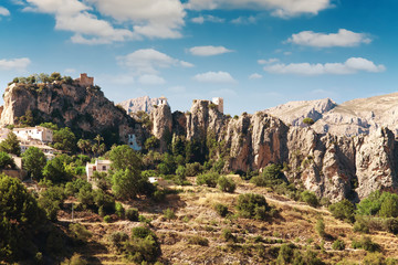 Fototapeta na wymiar tower on rocks in province of Alicante