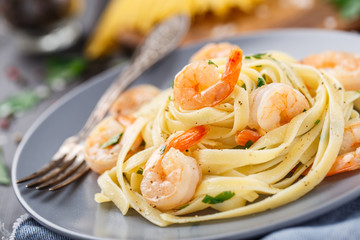 Tagliatelle with shrimps and parsley