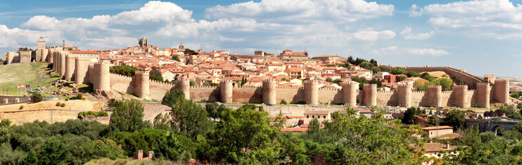 Fototapeta na wymiar view of historic city of Avila, Castilla y Leon, Spain