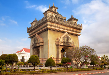 Fototapeta na wymiar Patuxay(Patuxai) triumf arch in Vientian Laos