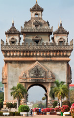 Fototapeta na wymiar Patuxay(Patuxai) triumf arch in Vientian Laos