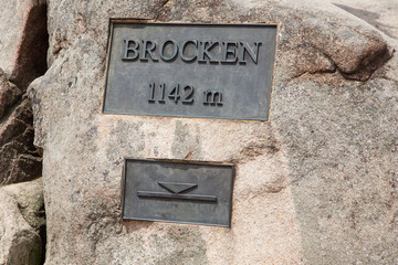 Hoehenangabe auf dem Brocken