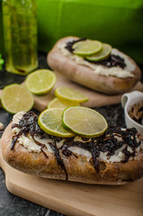 Helthy bread with cheese and caramelized onions