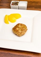 Frikadelle mit Kartoffeln VI