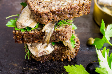 Sandwich with sardines
