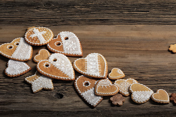 gingerbread heart-shaped