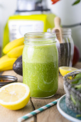 Grüner Spinatsmoothie