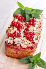 red currants pie