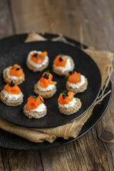 canapé saumon au carré frais 2