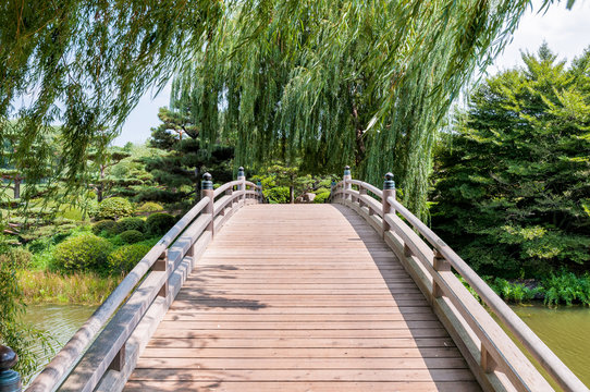 Chicago Botanic Garden, bridge to Japanese Garden area