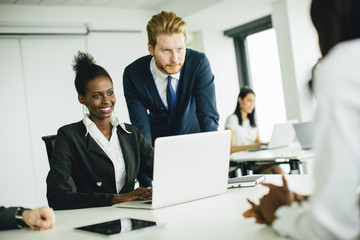 Obraz premium Young people in the office