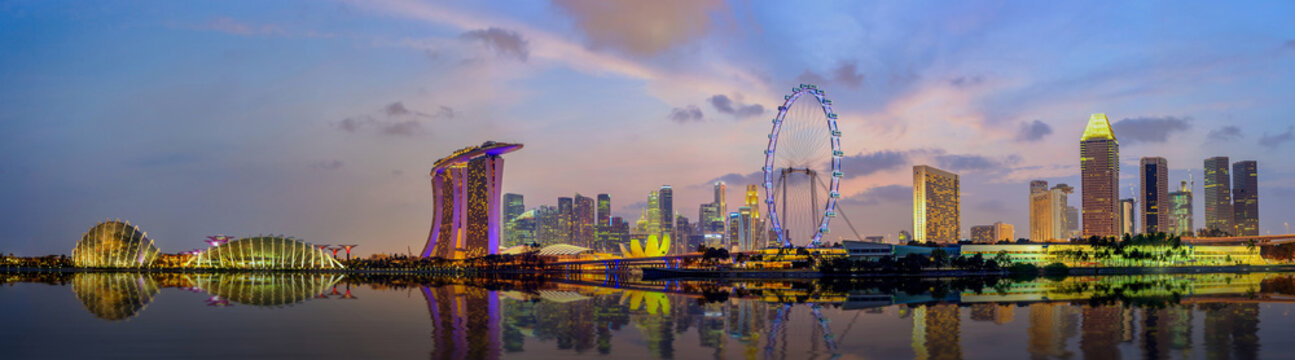 Panorama view of Singapore city skyline at Marina Bay