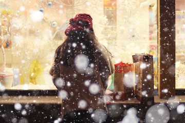 Beauty buy Christmas night shopping discounts