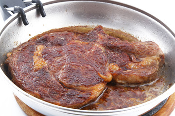 Côte de boeuf grillée