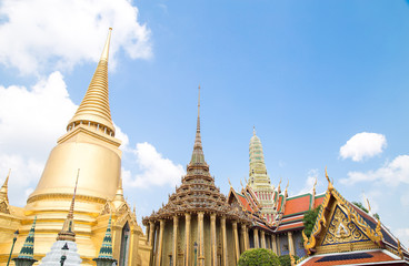 Fototapeta premium Beautiful corner of with Wat Phra Kaeo in Bangkok.