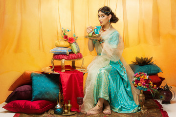 Bride eating wedding cake