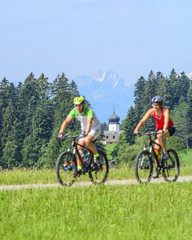 Radtour in frühlingshafter Natur