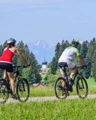 Fototapeta na wymiar Radsport im Gebirge